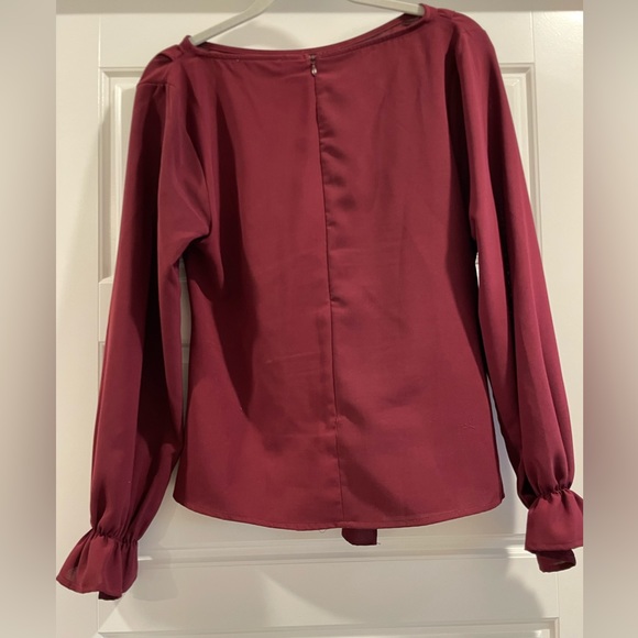 Maroon cap-sleeve front tie blouse - Picture 2 of 5